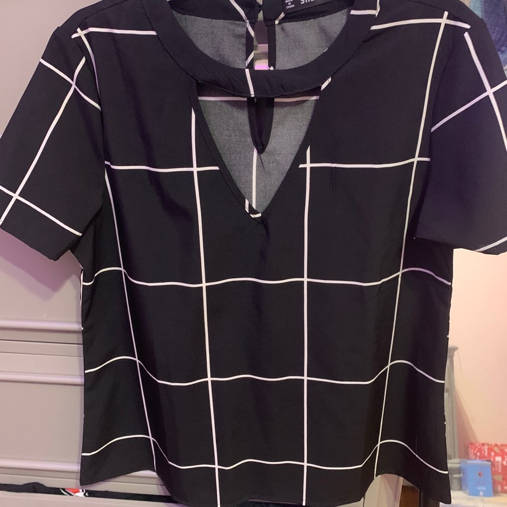 choker neck keyhole top